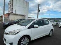 Usata Toyota Yaris 69 CV (50 kW) 2012 Bianco Utilitaria