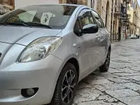 Usata Toyota Yaris 90 CV (66 kW) 2008 Grigio Utilitaria