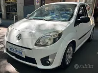 Usata Renault Twingo Dynamique 76 CV (55 kW) 2010 Bianco Utilitaria