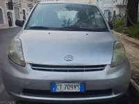 Usata Daihatsu Sirion 69 CV (50 kW) 2005 Grigio Utilitaria