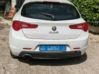 Usata Alfa Romeo Giulietta Distinctive 109 CV (80 kW) 2011 Bianco Utilitaria