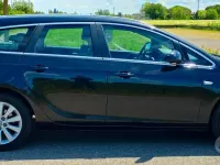 Usata Opel Astra 110 CV (80 kW) 2012 Nero Station wagon