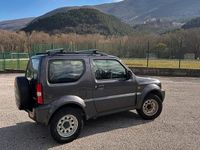 Usata Suzuki Jimny 95 CV (69 kW) 2009 Grigio SUV