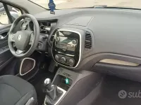 Usado Renault Captur Life 90 CV (66 kW) 2019 Gris SUV