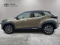 Usata Toyota Yaris Cross Trend 115 CV (84 kW) 2022 Oxide bronze & black SUV