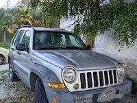 Usata Jeep Cherokee 163 CV (119 kW) 2005 SUV