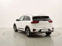 Usata Kia Niro Urban 141 CV (103 kW) 2022 Bianco SUV