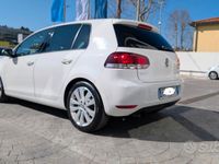 Usata VW Golf VI Highline 105 CV (77 kW) 2011 Bianco Utilitaria