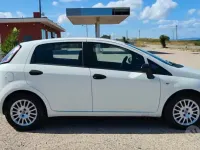 Usata Fiat Grande Punto 75 CV (55 kW) 2012 Bianco Utilitaria