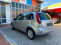 Usata Ford Fiesta 75 CV (55 kW) 2007 Grigio Utilitaria