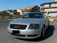 Usata Audi TT Roadster 179 CV (131 kW) 2001 Grigio Cabrio