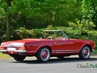 Usata Mercedes 230 150 CV (110 kW) 1964 Rosso Cabrio