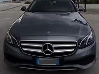 Usata Mercedes E220 194 CV (142 kW) 2017 Grigio Berlina