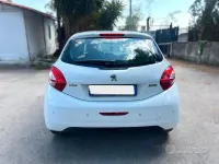 Usata Peugeot 208 Allure 68 CV (50 kW) 2014 Bianco Utilitaria