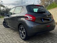 Usata Peugeot 208 68 CV (50 kW) 2015 Grigio Utilitaria