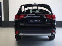 usata Mitsubishi Outlander 2.2 DI-D 4WD Diamond SDA AT Autocarro 5 posti