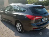 Usata Ford Focus Vignale 120 CV (88 kW) 2019 Grigio Station wagon