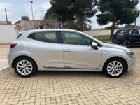 Usata Renault Clio V Intens 140 CV (102 kW) 2022 Grigio Berlina