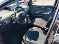 Usata Lancia Ypsilon 69 CV (50 kW) 2013 Nero Utilitaria