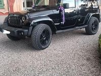 Usata Jeep Wrangler Sahara 177 CV (130 kW) 2011 Nero SUV