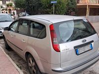 Usata Ford Focus 90 CV (66 kW) 2005 Grigio Station wagon