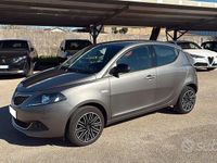 Usata Lancia Ypsilon Gold 70 CV (51 kW) 2022 Gray Utilitaria