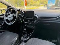 Usata Ford Fiesta 85 CV (62 kW) 2018 Blu Utilitaria
