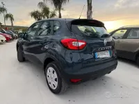 Usata Renault Captur 90 CV (66 kW) 2017 Blu SUV