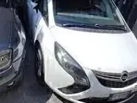 Usata Opel Zafira Tourer 120 CV (88 kW) 2012 Bianco Monovolume