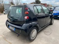 Usata Smart ForFour 68 CV (50 kW) 2005 Nero Utilitaria
