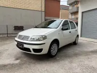 Usado Fiat Punto 60 CV (44 kW) 2010 Blanco Utilitario