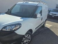 Usata Fiat Doblò 120 CV (88 kW) 2019 Bianco / pastello Monovolume