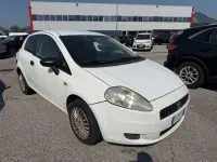 Usata Fiat Grande Punto Active 75 CV (55 kW) 2008 Bianco Utilitaria