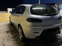 Usata Alfa Romeo 147 120 CV (88 kW) 2008 Grigio Utilitaria