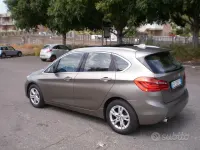 Usata BMW 218 Sport Line 150 CV (110 kW) 2015 Grigio Station wagon