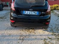 Usata Ford Fiesta 75 CV (55 kW) 2017 Nero Berlina