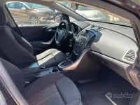 Usata Opel Astra Cosmo 130 CV (95 kW) 2012 Marrone Station wagon
