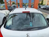 Usata Peugeot 207 73 CV (53 kW) 2011 Bianco Berlina