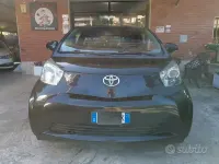 Usata Toyota iQ Active 68 CV (50 kW) 2013 Nero Utilitaria