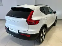 Usata Volvo XC40 Plus 179 CV (131 kW) 2023 Crystal white SUV