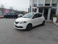 Usata Lancia Ypsilon Gold 69 CV (50 kW) 2023 Bianco Utilitaria
