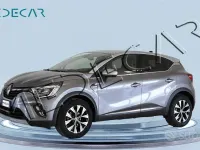 Usata Renault Captur Techno 101 CV (74 kW) 2024 Grigio SUV