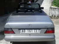 Usata Mercedes E300 220 CV (161 kW) 1994 Argento Cabrio