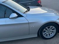 Usata BMW 318 122 CV (89 kW) 2007 Grigio Berlina