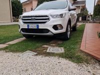 Usata Ford Kuga 120 CV (88 kW) 2017 Bianco SUV