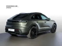Usata Porsche Macan 144 kW (197 CV) 2024 Verde aventurine metallizzato SUV