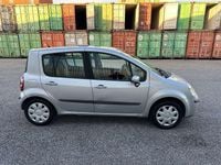 Usata Renault Modus Dynamique 75 CV (55 kW) 2008 Argento Monovolume