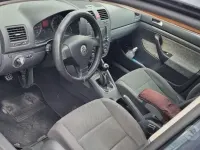Usata VW Golf V 105 CV (77 kW) 2005 Blu Utilitaria