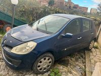 Usata Renault Clio II 85 CV (62 kW) 2006 Blu Berlina
