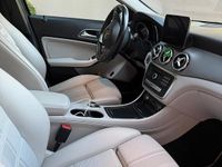 Usata Mercedes GLA220 184 CV (135 kW) 2018 Blu SUV